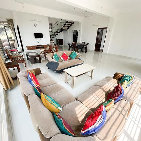 Gintara Beach Homestay By Evaddo Kalyānpur Esterno foto