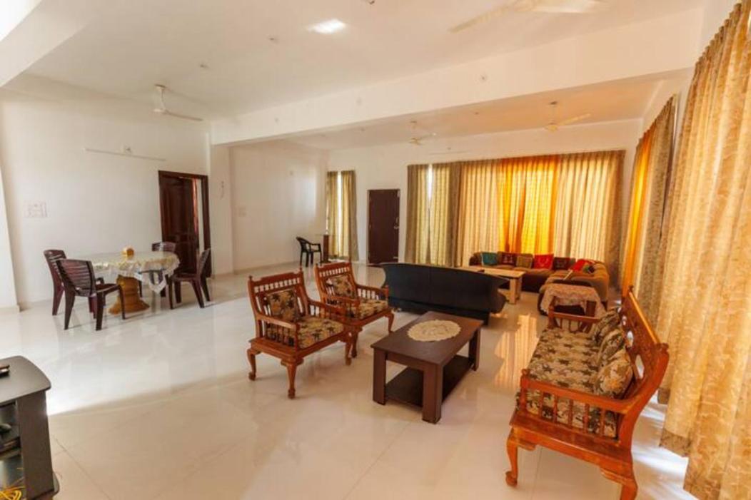 Gintara Beach Homestay By Evaddo Kalyānpur Esterno foto
