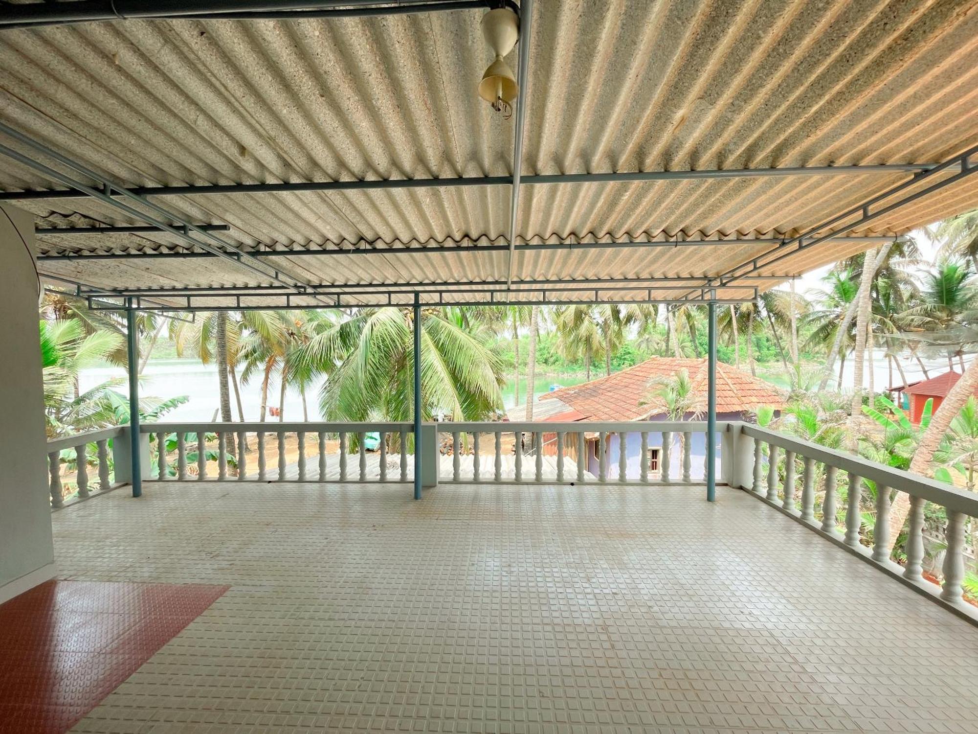 Gintara Beach Homestay By Evaddo Kalyānpur Esterno foto