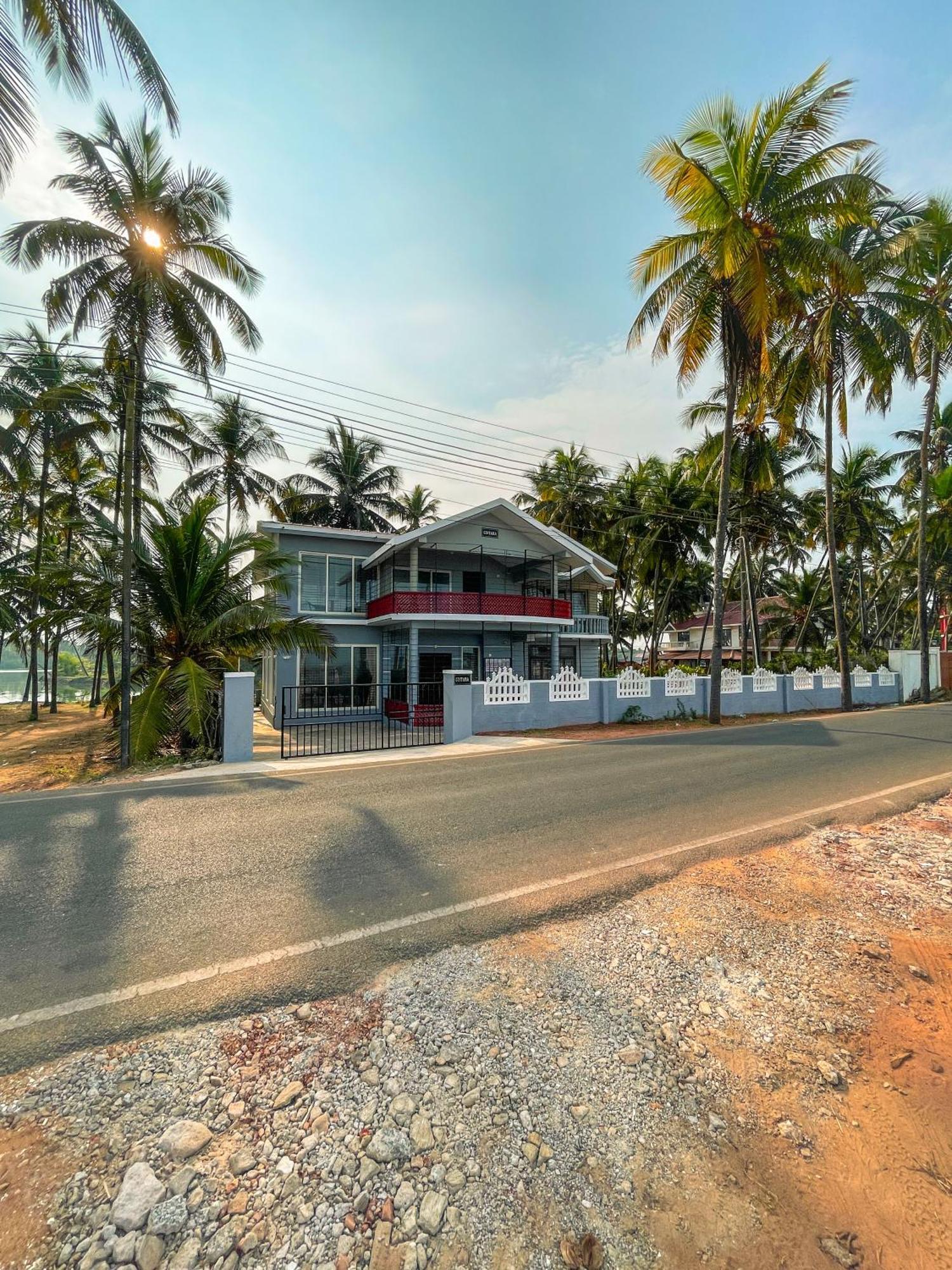Gintara Beach Homestay By Evaddo Kalyānpur Esterno foto
